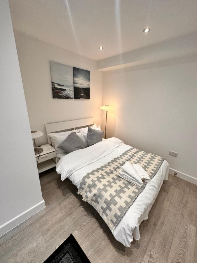 Gasthof Double And Single In Bromley By Bow London