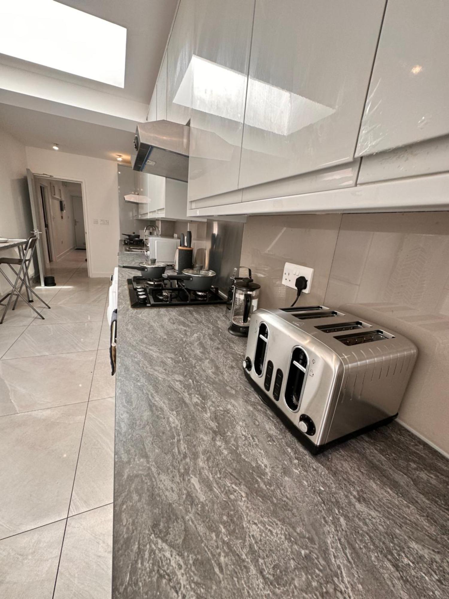 Gasthof Double And Single In Bromley By Bow London